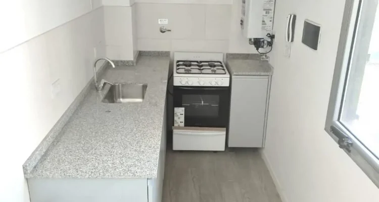 796de8c0-2f68-4cc5-945e-81024d0b11ae_u_large